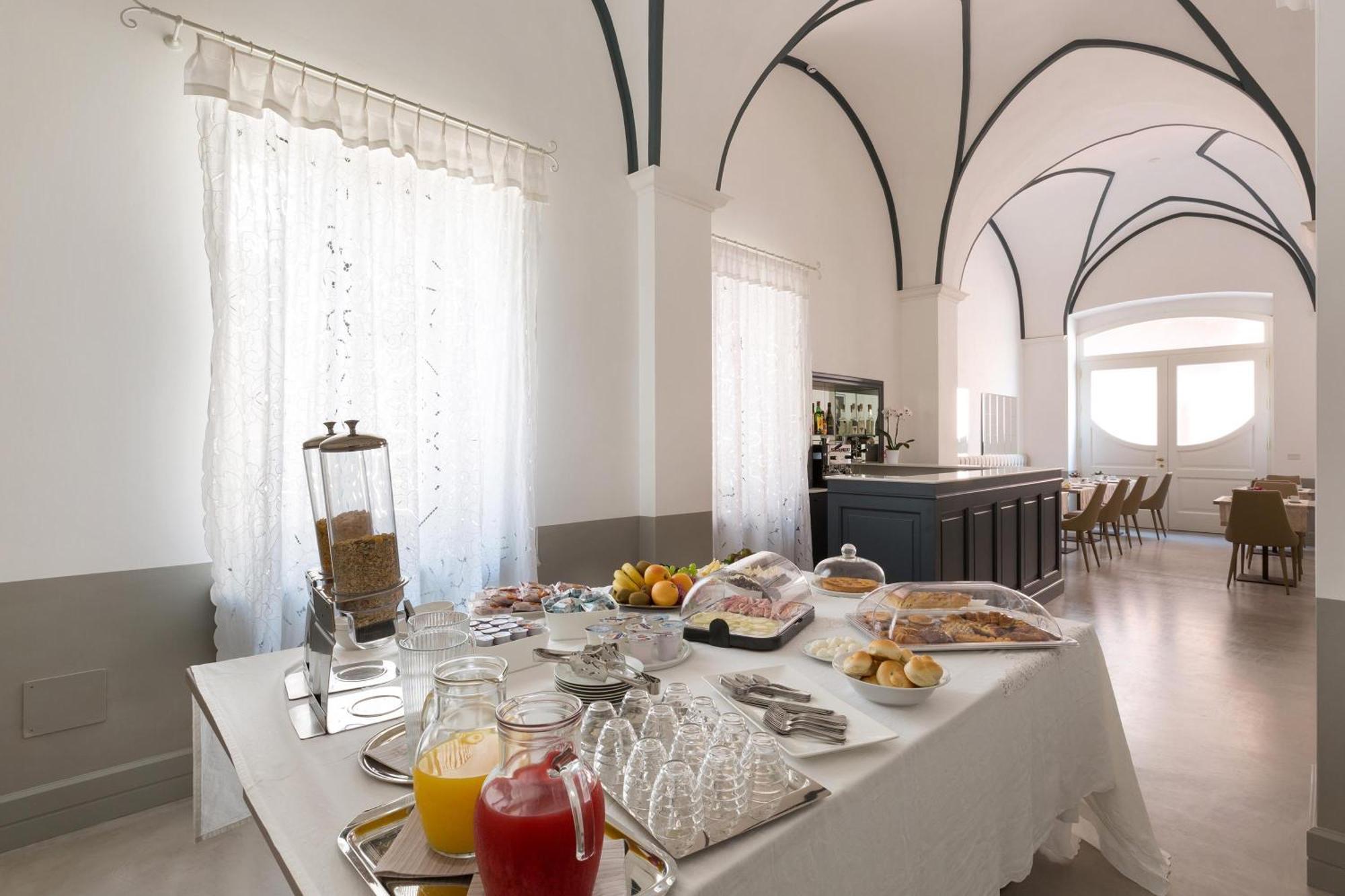 Bed and Breakfast Palazzo Fasti Casarano Exterior foto