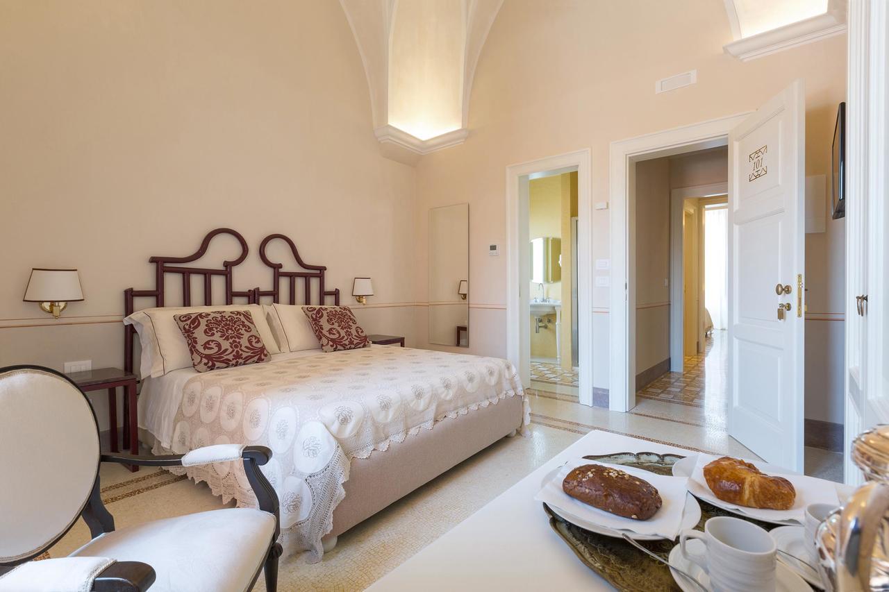 Bed and Breakfast Palazzo Fasti Casarano Exterior foto